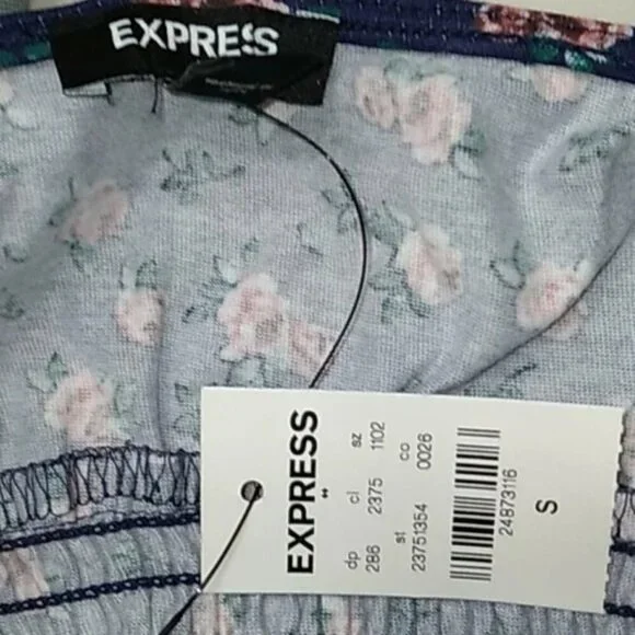 Express Blue Ditsy Floral Square Neck Sleeveless Peplum Smocked Blouse - Picture 4 of 4